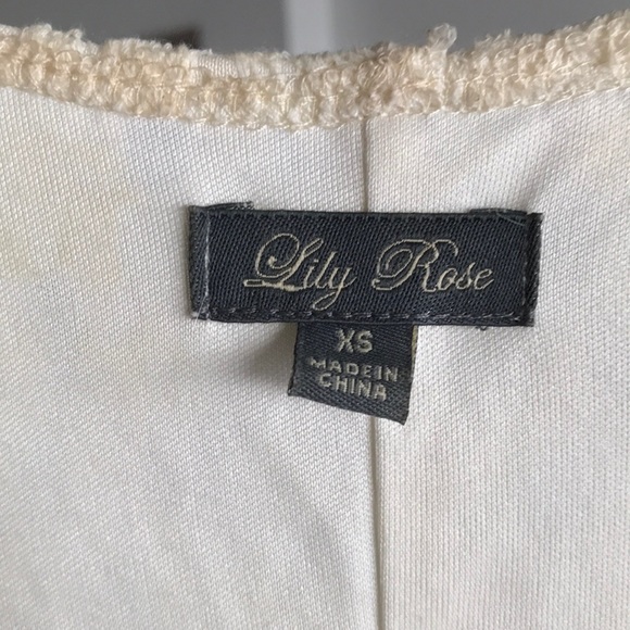 LILY ROSE CREAM DRESS W/BROWN ACCENT BELT SIZE XS IN GREAT CONDITION! - Picture 4 of 5